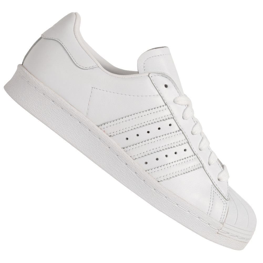 adidas superstar with heart